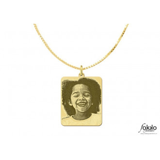 Gouden fotosieraad | Gouden hanger met foto | Surinaams goud 2