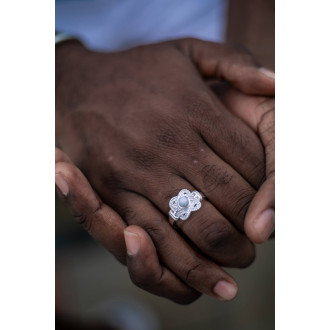 Mattenklopper ring witte steen | Mattenklopper winti ring 2